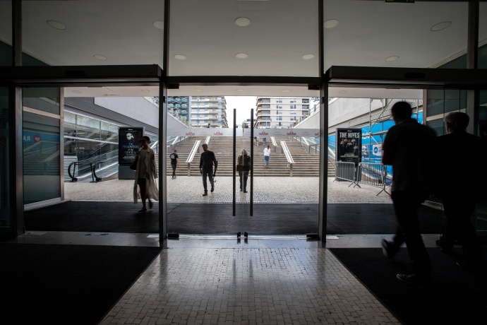 Entrada Centro Comercial